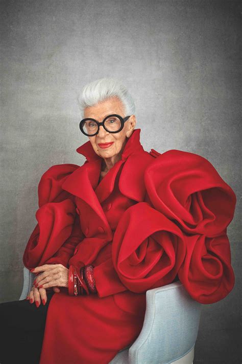 Iris Apfel ikona amerykańskiej mody kończy 102 lata Fashion Post