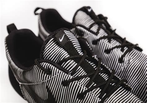 Introducing The Nike Roshe Run Premium Plus