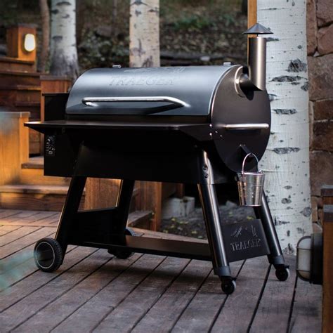 With features like our patented ash. Traeger®: Grilling the Wood-Fired Way | Wood pellet grills ...