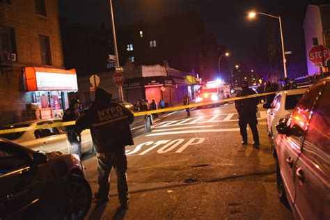 Two Plainclothes Officers Are Shot In The Bronx The New York Times