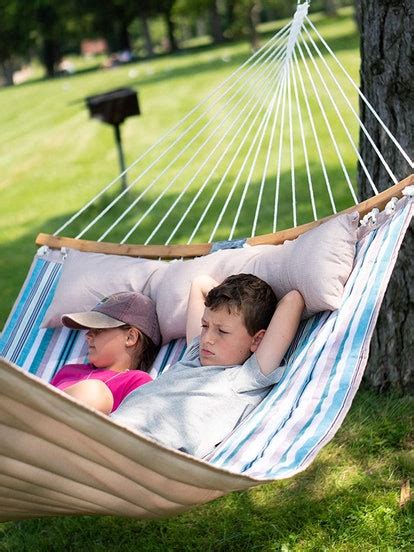 8 Best Hammocks To Turn The Backyard Into Your Fave Vacation Spot Sort Of