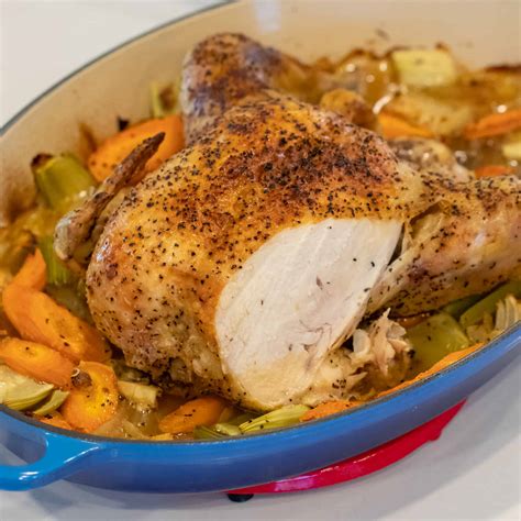 For extremely tender, fall off the bone meat and soft skin, roast between 300 and 350 degrees for 1. How Long To Cook A Whole Chicken At 350 Per Pound : How ...