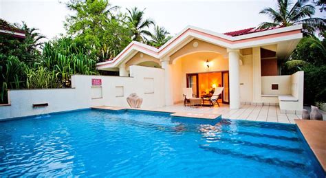 One of the best pool's amongst goa hotels from where also you can watch the beach. Luxury Hotel with Private Pool Villas & Suites - Taj ...