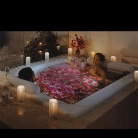 Romantic Valentine Getaway Romantic Candles Romantic Bath Romantic Bathtubs