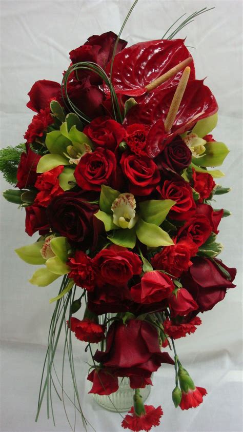 How to make a greenery bouquet for a wedding? JW Weddings and Events - home | Flower arrangements ...