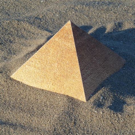 Cómo Hacer Una Pirámide En Cartulina Como Hacer Una Piramide De