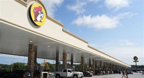 Buc Ees Brings Largest Travel Center In The World To Tennessee With