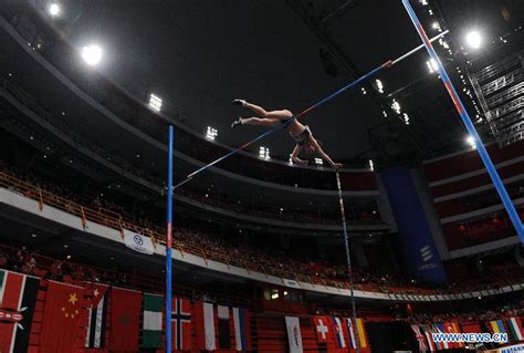 Daniela bartova of the czech republic, for example, set a world record of 4.14m at the venue in 1995 while isinbayeva of russia set world marks of 4.82m in 2003 and 4.87m in 2004 at the same track. Isinbayeva sets indoor pole vault world record in Sweden