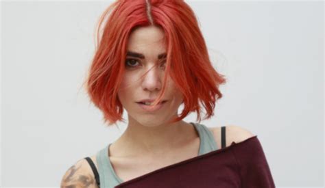 Aug 31, 2021 · en sensacine.com : Avlu dizisi (Azra) Ceren Moray kimdir? Kaç yaşında ve ...