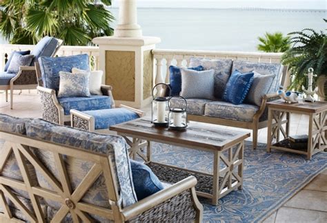 Cómo decorar una terraza pequeña o un balcón para disfrutarlo como si fuera un jardín. Decorar terrazas pequeñas ideas muy originales y atractivas