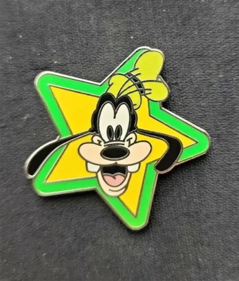 Walt Disney Mickey Mouse Friend Goofy In A Star Trading Pin 700