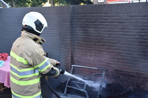 De hulpdiensten in soesterberg reageren onder meer op. Tuinmeubilair in brand - Brandweer Soest & Soesterberg