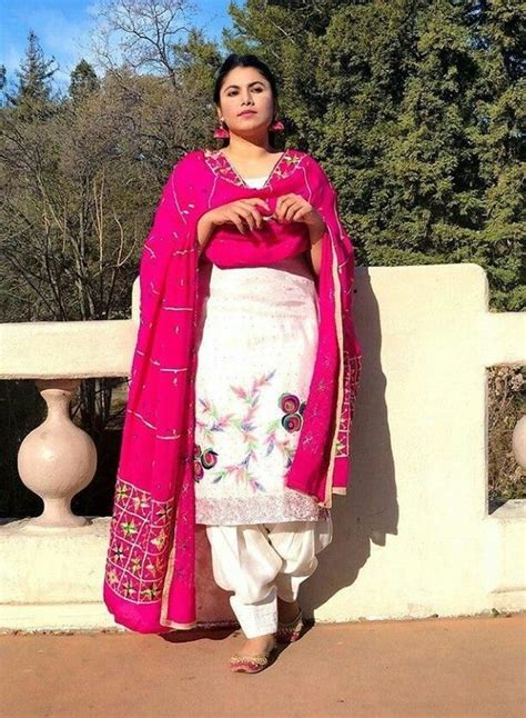 Pin By Harsh Grewal On Punjabi Style Embroidery Suits Design Punjabi Suit Simple Salwar Suit