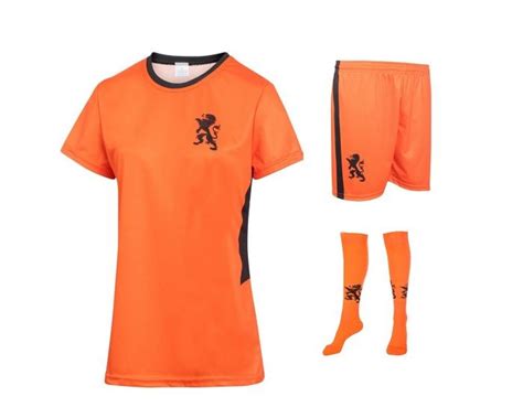 Voor de laatste mode op gebied van voetbal kicksen en. Nederlands Dames Voetbaltenue Thuis Eigen-Naam-Leeuwinnen ...