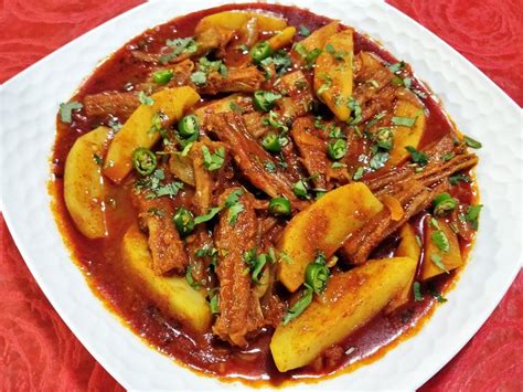 Grind all ingredients under 'curry masala paste' using sufficient water to form a smooth paste. Goan Dry Bombay Duck (Bombil) Masala - Celebration In My Kitchen | Goan Food Recipes, Goan ...