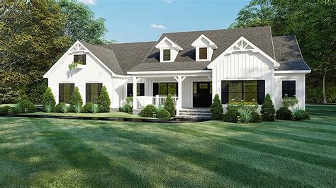 5 Bedroom House Plan With Luxury Outdoor Living Space Farmhouse Style