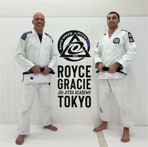 Royce Gracie Submitted Three People In One Night To Become First Ufc