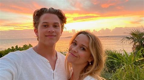 Reese Witherspoons Son Deacon Celebrates In Rare Personal Post His Famous Mom Reacts Hello