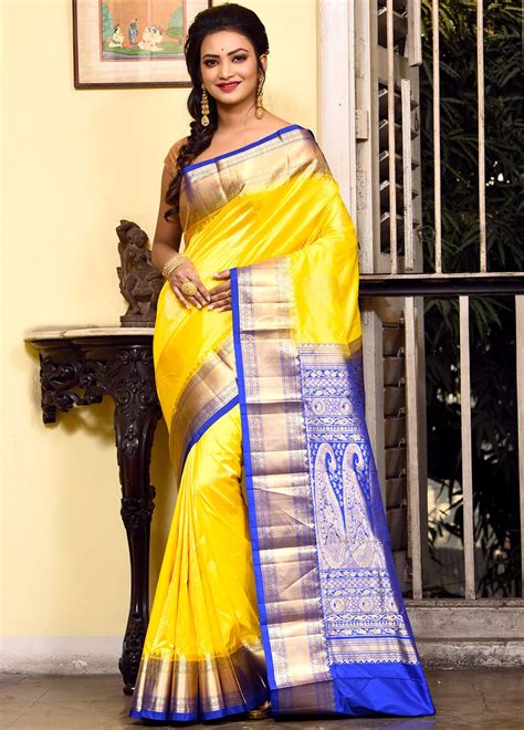 Yellow Pure Kanjivaram Silk Zari Woven Paisley Style Saree Paisley