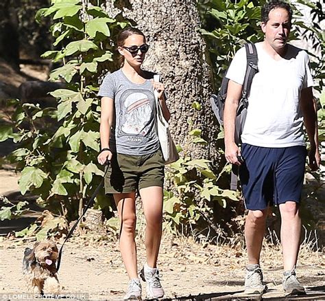 Natalie Portman Grabs A Bite With Son Aleph And Husband Benjamin