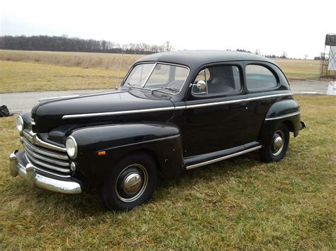 1947 Ford Deluxe Sedan