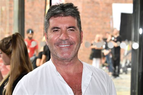 People Source Claims Simon Cowell Is Recovering Well After Back Injury