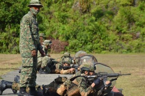 Lepas Mesyuarat Berlari 25 Km Tempuh 10 Halangan Defence Security Asia