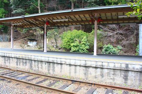 Compound of 馬鹿 (baka, stupid, idiot) +‎ 野郎 (yarō, bumpkin). 映画「迷宮の十字路」聖地巡礼の旅 鞍馬寺仁王門前・叡山鞍馬 ...