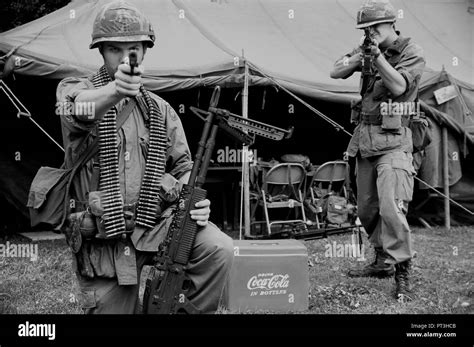 Us M60 Gunner And Rifleman Vietnam Reenactor Stock Photo Alamy