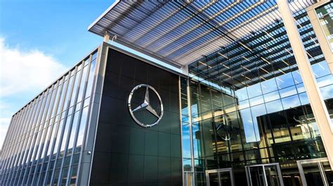 Anwalt rechnet mit Daimler AG ab Führungskräfte zu Lemmingen erzogen