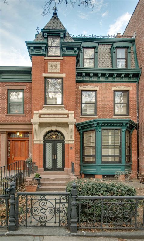 One Of Brooklyns Most Charming Townhouses Lists For 495m Townhouse