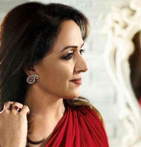 Hema Malini Hot Navel New Hd Pics Images Photoshoots Tamilcininews