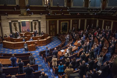 Us Congress Overwhelmingly Rejects 1st Challenge To Certifying Biden