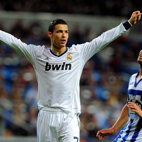 Cristiano ronaldo dos santos aveiro. Messi and Ronaldo Watch: Ronaldo Hits Hat Trick, Barca ...