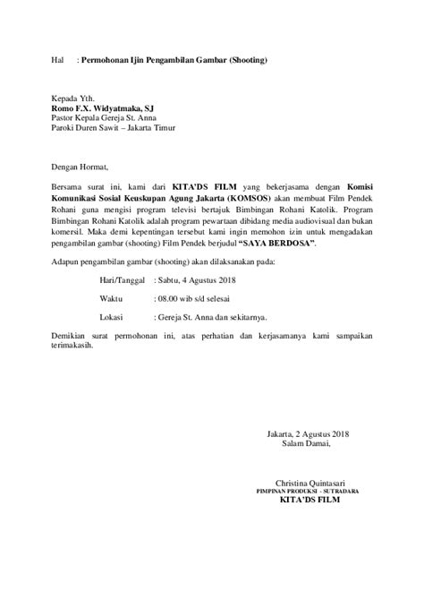 Surat undangan adalah sebuah surat yang dikeluarkan baik oleh pribadi maupun lembaga atau perusahaan yang ditujukan kepada pihak yang bersangkutan dengan isi untuk mengundang mereka agar hadir pada acara yang dibuat. Mohon Contoh Surat Permohonan Gambar Agong | Contoh surat Permohonan