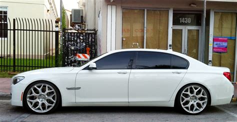 White Bmw 750 With Custom Rims Exotic Cars On The Streets Of Miami