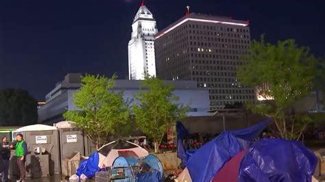 Crackdown On Homeless Encampment In Little Tokyo Draws Controversy Nbc Los Angeles