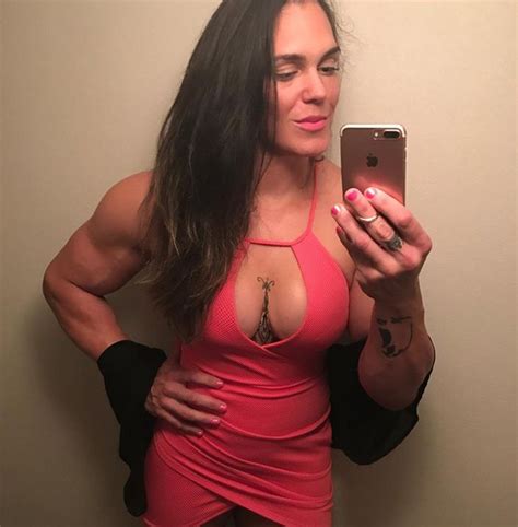 Gabi Garcia Is A MMA Fighter Who Regularly Spars With Men 15 Pics