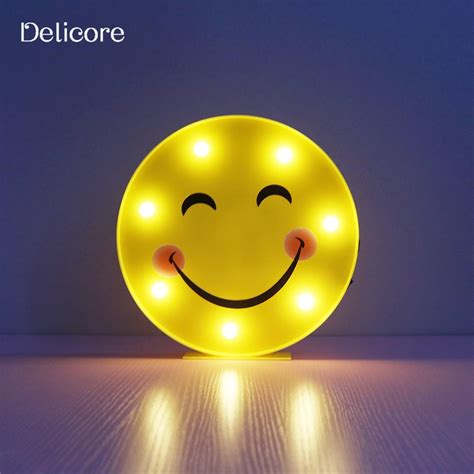 Delicore Lovely Smile Face Night Light Yellow Round Emotion Emoji