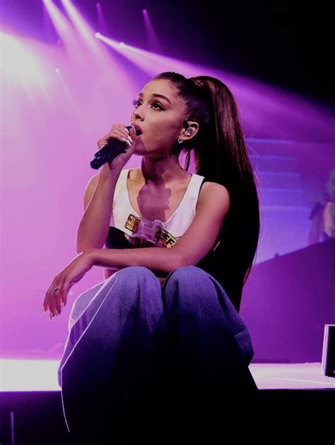 Ariana Grande Performs At Her Dangerous Woman Tour On February 3rd 2017 In Phoenix Az Ariana