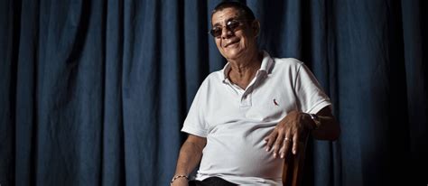 Sou um carioca que não gosta de praia nem de sol, eu passo mal. Zeca Pagodinho: 'Não consigo ir mais ao morro' - Jornal O ...