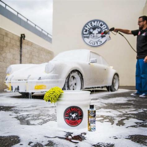 Chemical Guys Hydro Suds Ceramic Car Wash Soap Redline Performance