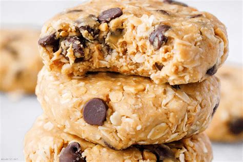 Makes 36 servings, 57 calories per serving ingredients: No-Bake Peanut Butter Oatmeal Cookies Recipe - Oatmeal ...