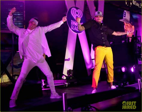 Nicki Minaj Shows Off Killer Curves In Neon Spandex Photo 3382350 Chris Brown David Guetta