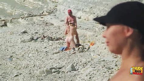 Amateur Couple Caught Having Sex On A Nude Beach In Russia By EnjoyPornPass XHamster Premium