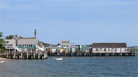 Hiking Cape Cod: Exploring the back streets of Provincetown plus pizza