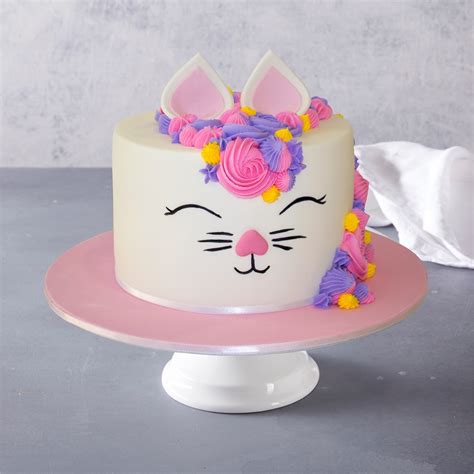 Be sure to let the cakes cool before serving. Kitty Kat Birthday Cake