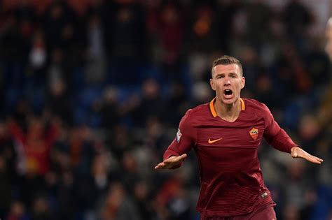 Contract agreed until june 2023. Dzeko a caccia del record di gol, in una singola stagione ...