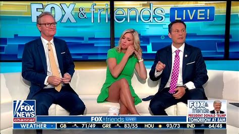 Ainsley Earhardt Hot Legs In Red On Fox And Friends Sexy Leg Cross 1b7