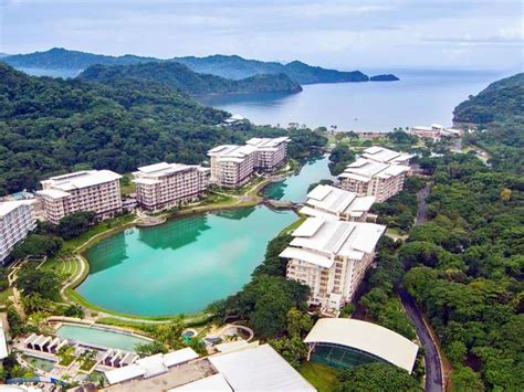 Looking for The Best Resort in Batangas Philippines?